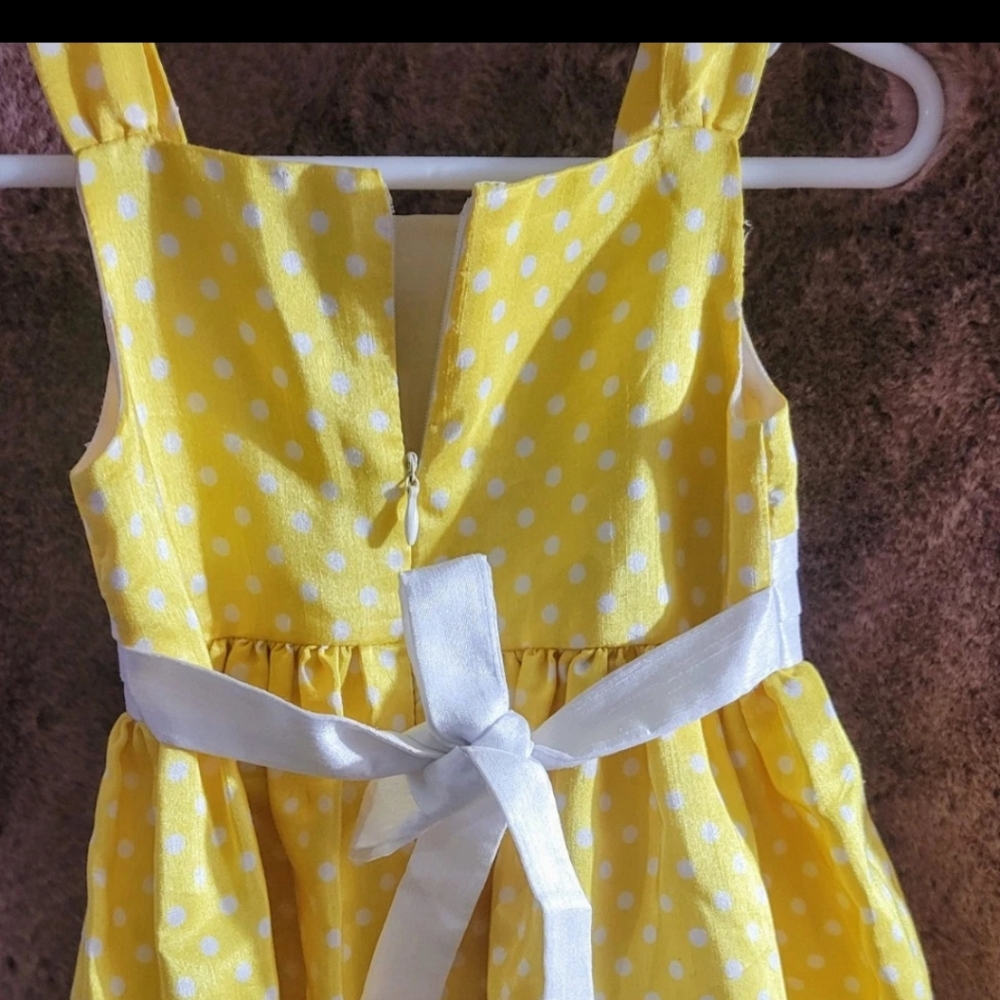 Girls Size 2T Princess Polka Dot Dress Yellow White Flowers Bow Lined Lightweigh - Picture 9 of 12